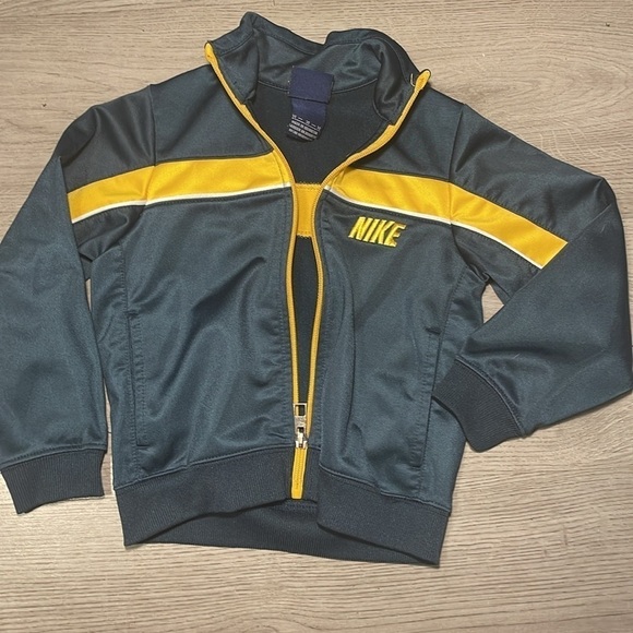 Nike 3T zip up​ - Picture 2 of 2
